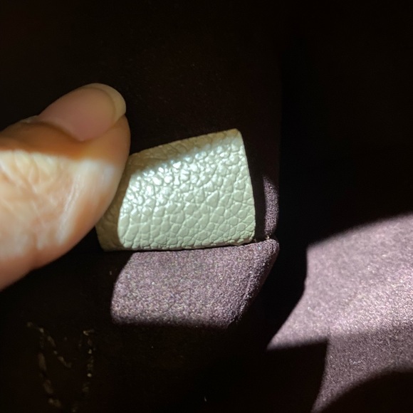 Louis Vuitton Neverfull MM Pouch Authentic - Picture 11 of 16